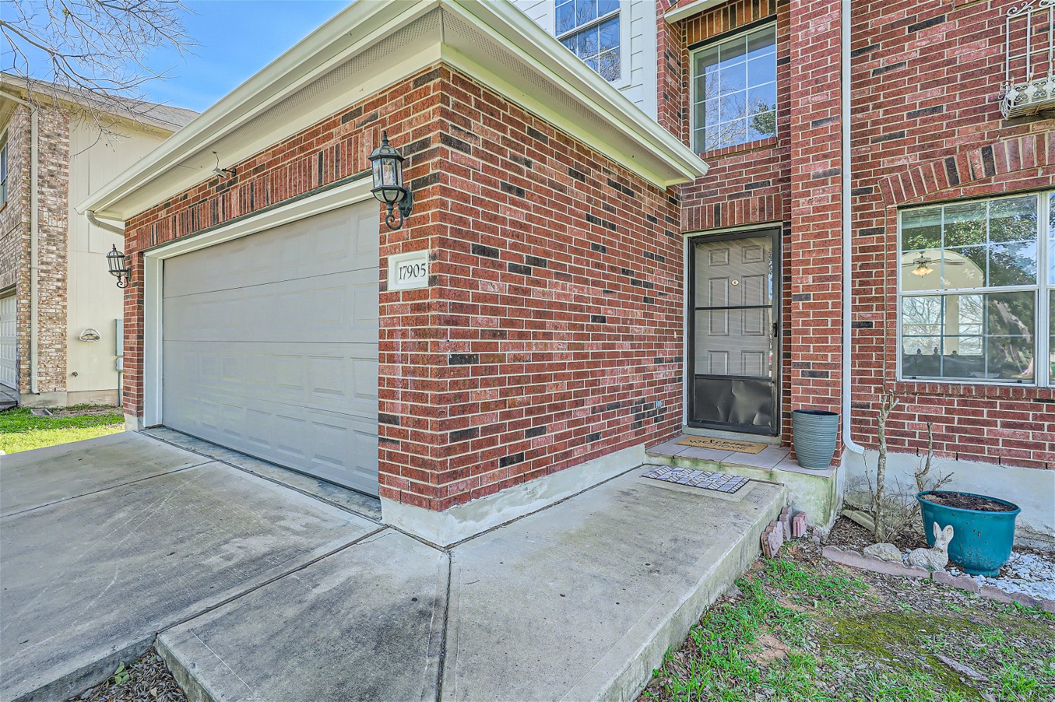 17905 Maxa Drive